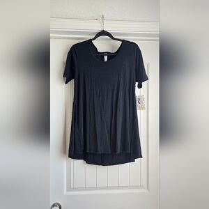 Lularoe NOIR Perfect T